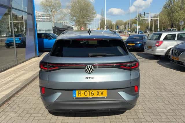 Volkswagen ID.4 (2022) thumbnail 3