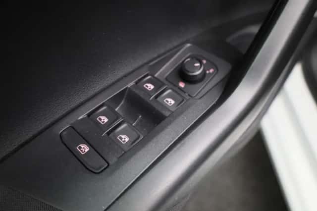 Volkswagen Polo (2020) thumbnail 24