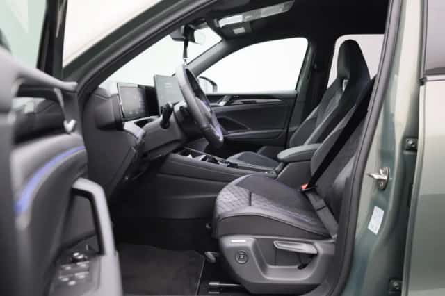 Volkswagen Tiguan (2025) thumbnail 11