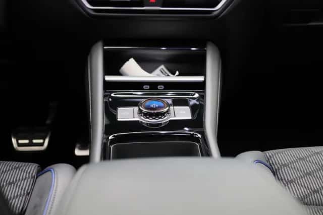 Volkswagen Tiguan (2025) thumbnail 10