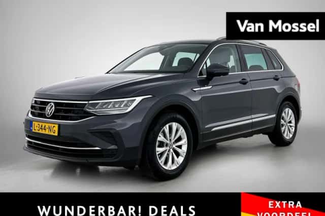 Volkswagen Tiguan (2021) thumbnail 1