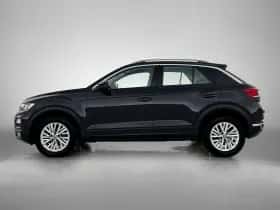 Volkswagen T-Roc (2022) thumbnail 2