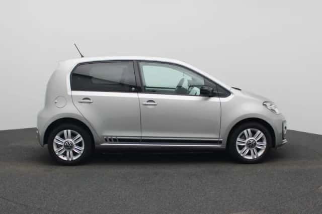 Volkswagen Up! (2021) thumbnail 6