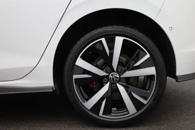 Volkswagen Golf (2025) thumbnail 13