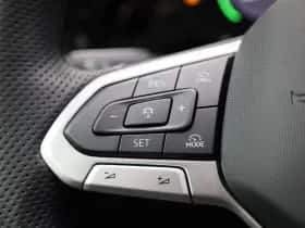 Volkswagen Golf (2025) thumbnail 17