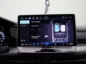 Volkswagen Golf (2025) thumbnail 26
