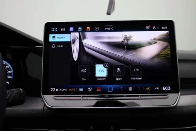Volkswagen Golf (2025) thumbnail 27