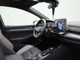 Volkswagen Golf (2025) thumbnail 36