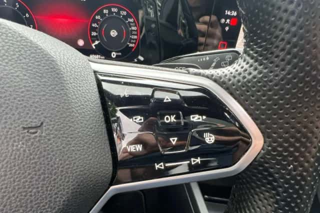 Volkswagen Golf (2021) thumbnail 16