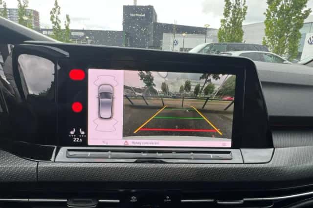 Volkswagen Golf (2021) thumbnail 18