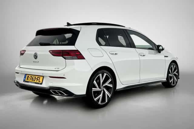 Volkswagen Golf (2021) thumbnail 4