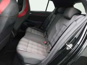 Volkswagen Golf (2024) thumbnail 12