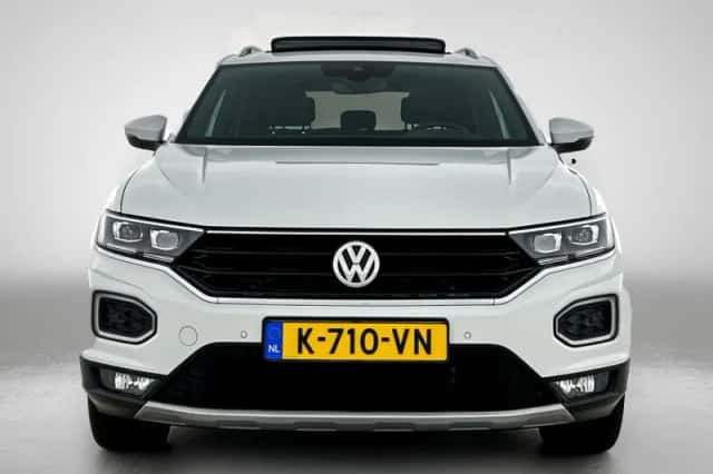 Volkswagen T-Roc (2020) thumbnail 5
