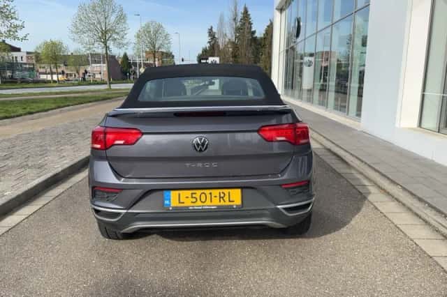 Volkswagen T-Roc (2021) thumbnail 5
