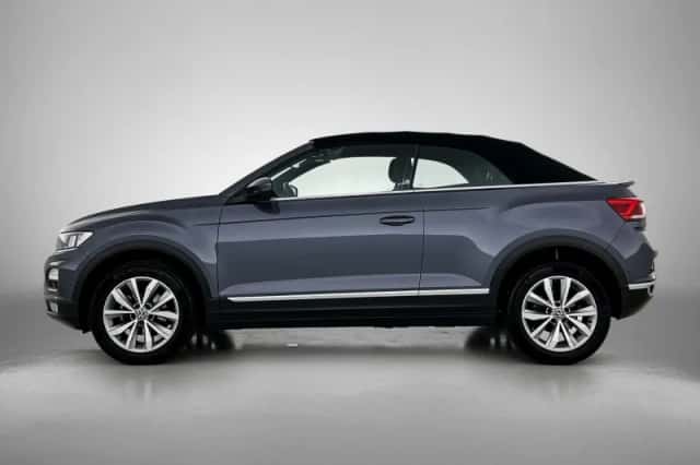 Volkswagen T-Roc (2021) thumbnail 2