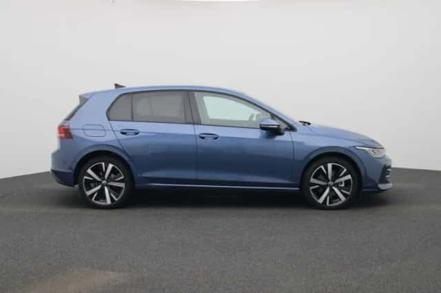 Volkswagen Golf (2025) thumbnail 6