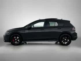 Volkswagen Golf (2024) thumbnail 2