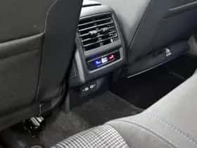 Volkswagen Golf (2024) thumbnail 12