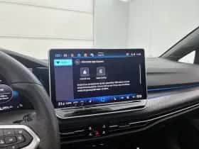 Volkswagen Golf (2024) thumbnail 13