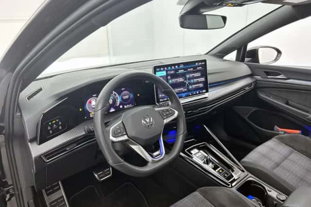 Volkswagen Golf (2024) thumbnail 20
