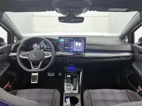 Volkswagen Golf (2024) thumbnail 23