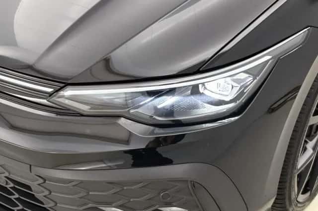 Volkswagen Golf (2024) thumbnail 26
