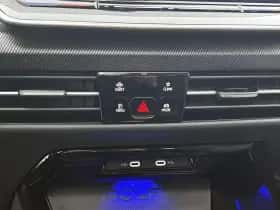 Volkswagen Golf (2024) thumbnail 9