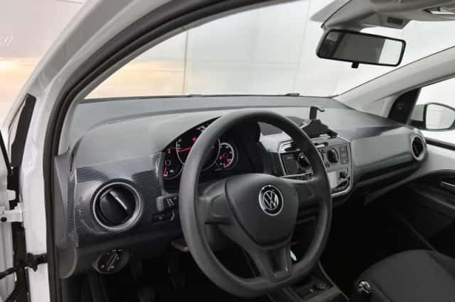 Volkswagen Up! (2020) thumbnail 11
