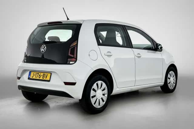 Volkswagen Up! (2020) thumbnail 4