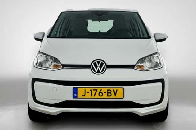 Volkswagen Up! (2020) thumbnail 5