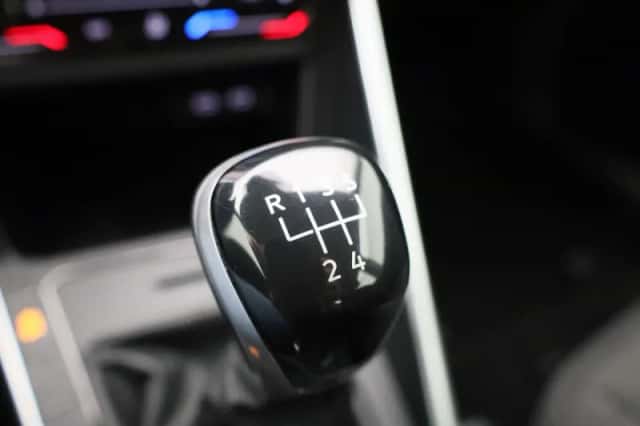 Volkswagen Polo (2022) thumbnail 24