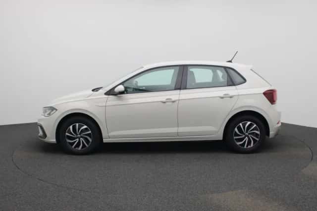 Volkswagen Polo (2022) thumbnail 4