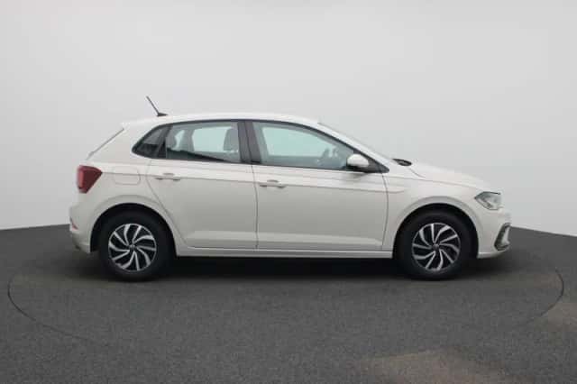 Volkswagen Polo (2022) thumbnail 6