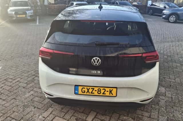 Volkswagen ID.3 (2024) thumbnail 5