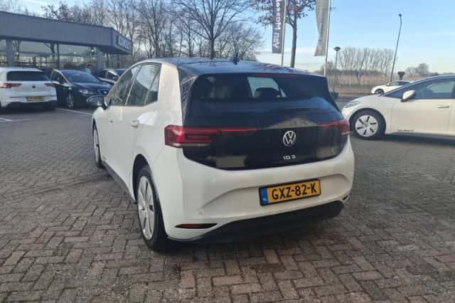 Volkswagen ID.3 (2024) thumbnail 6