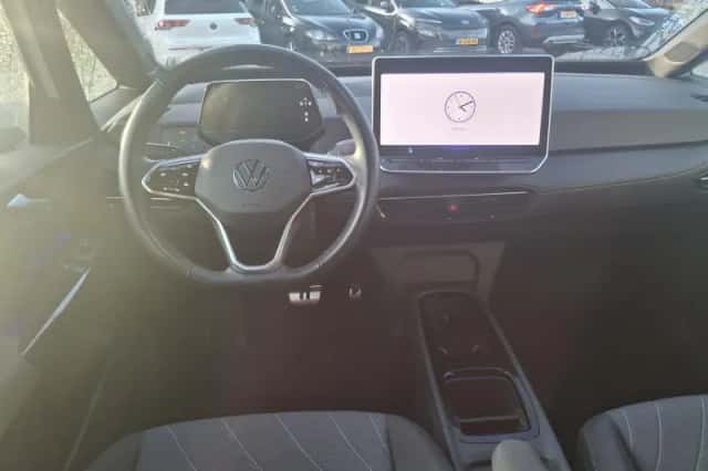 Volkswagen ID.3 (2024) thumbnail 6