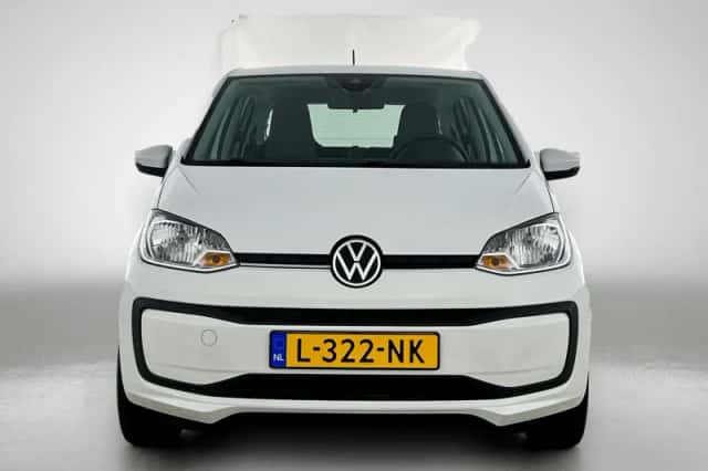 Volkswagen Up! (2021) thumbnail 5