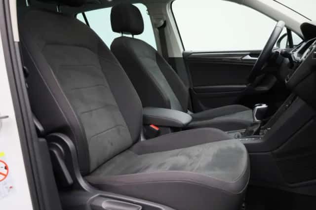 Volkswagen Tiguan (2023) thumbnail 33