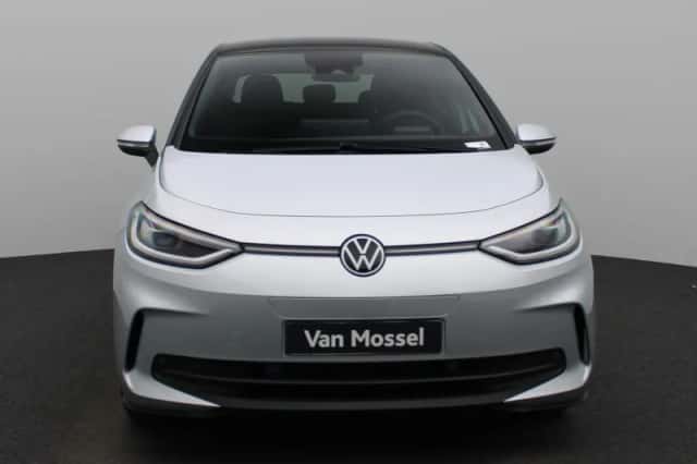 Volkswagen ID.3 (2025) thumbnail 3