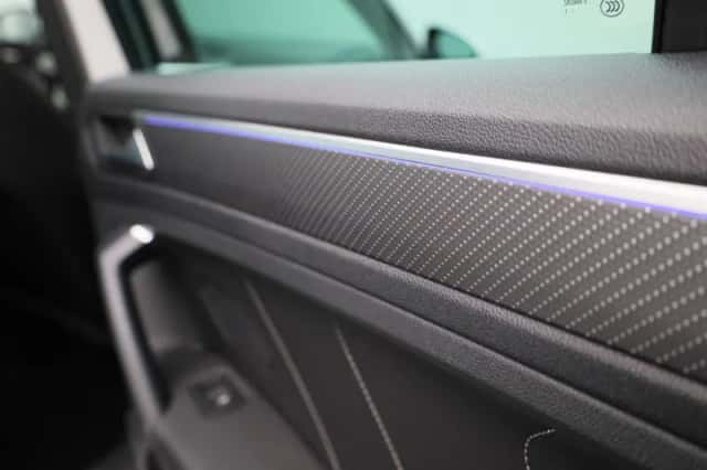Volkswagen Tiguan (2021) thumbnail 54