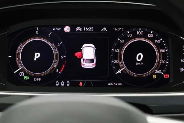 Volkswagen Tiguan (2021) thumbnail 8
