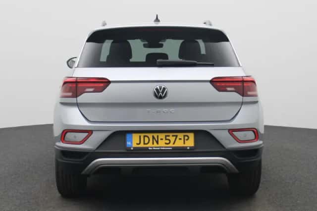 Volkswagen T-Roc (2025) thumbnail 5
