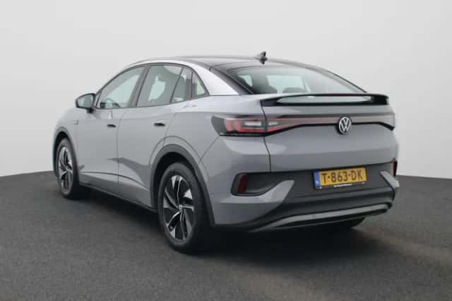Volkswagen ID.5 (2023) thumbnail 2