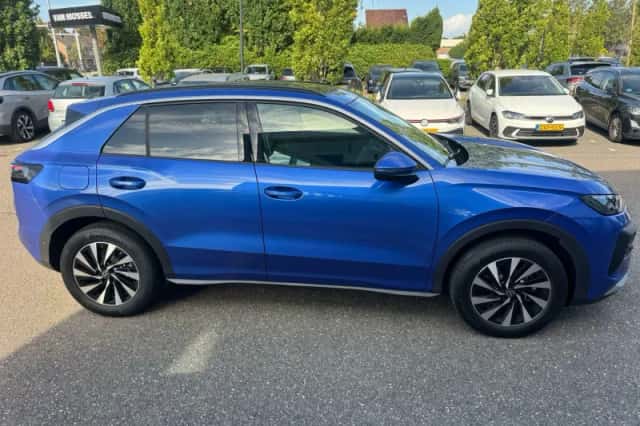 Volkswagen T-Roc (2026) thumbnail 5