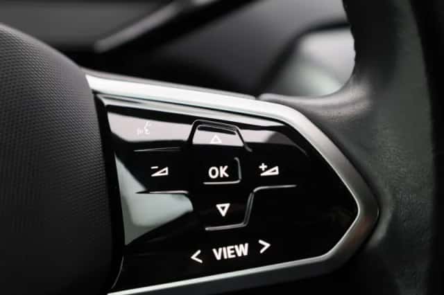 Volkswagen ID.4 (2021) thumbnail 24