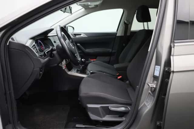 Volkswagen Polo (2021) thumbnail 9