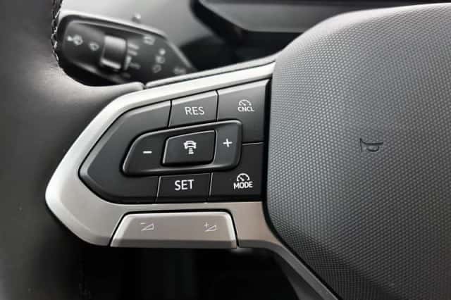 Volkswagen ID.4 (2026) thumbnail 6