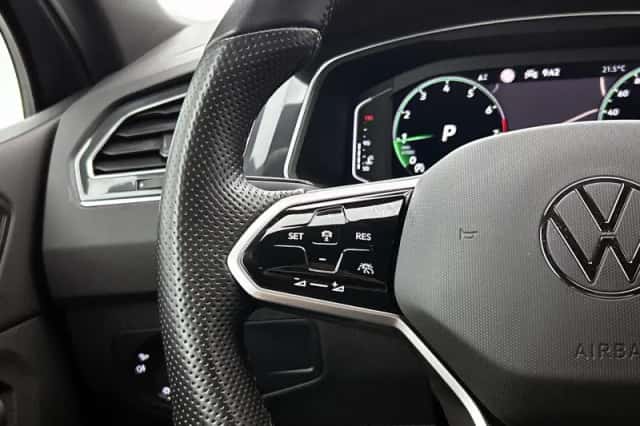 Volkswagen Tiguan (2022) thumbnail 6