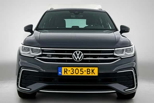 Volkswagen Tiguan (2022) thumbnail 5