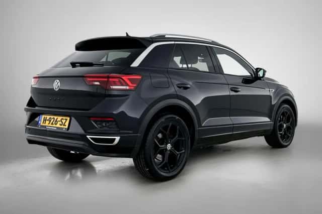 Volkswagen T-Roc (2019) thumbnail 4
